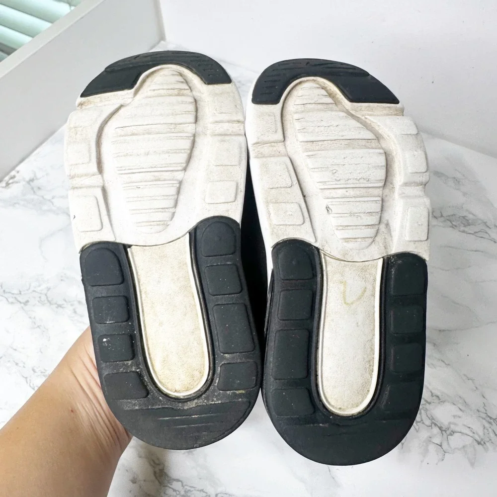 Nike Air Max 270 Extreme Kids 9C Black White Good Slip On Athletic Sneaker
